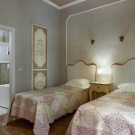 Montanelli Apartment Florence